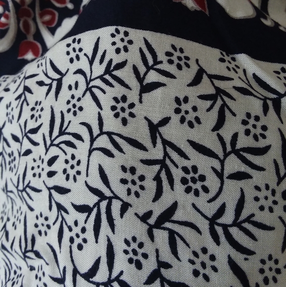 Francesca's Sheradon Printed Romper NWT - Picture 4 of 5